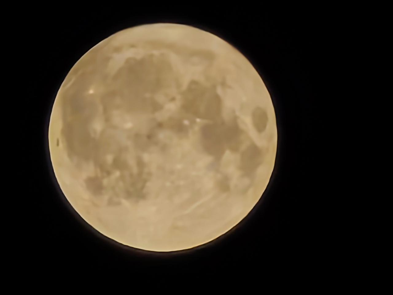 13日未明は満月🌕 注目の空の写真 ウェザーニュース