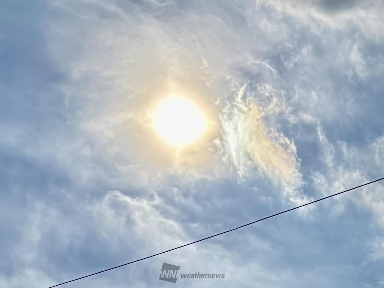 虹色の雲「彩雲」 注目の空の写真 ウェザーニュース
