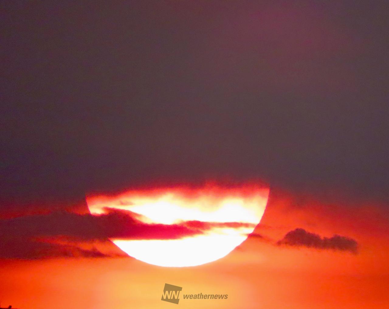 燃ゆる朝日 注目の空の写真 ウェザーニュース