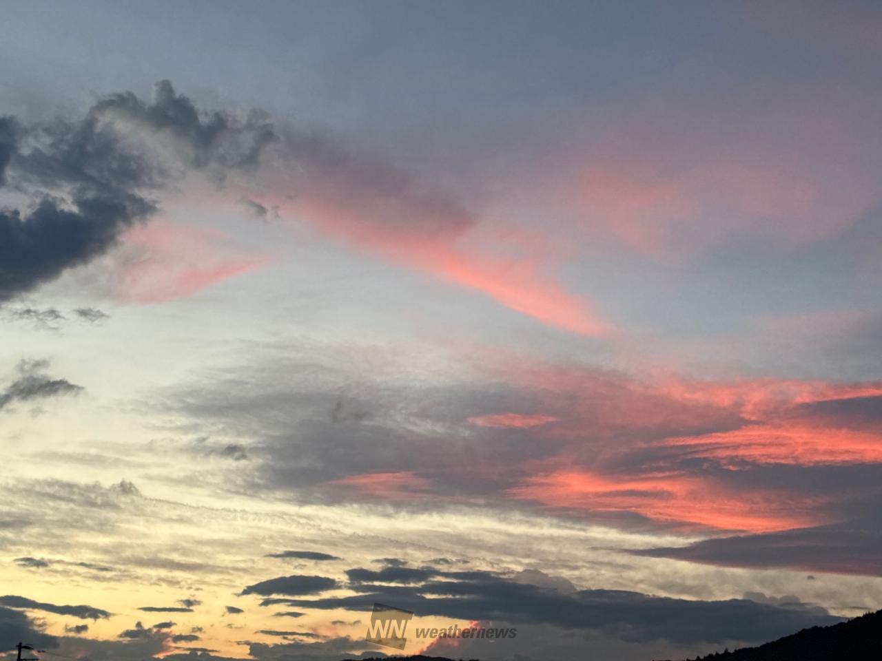 連休最終日の夕日・夕焼け☀️ 注目の空の写真 ウェザーニュース