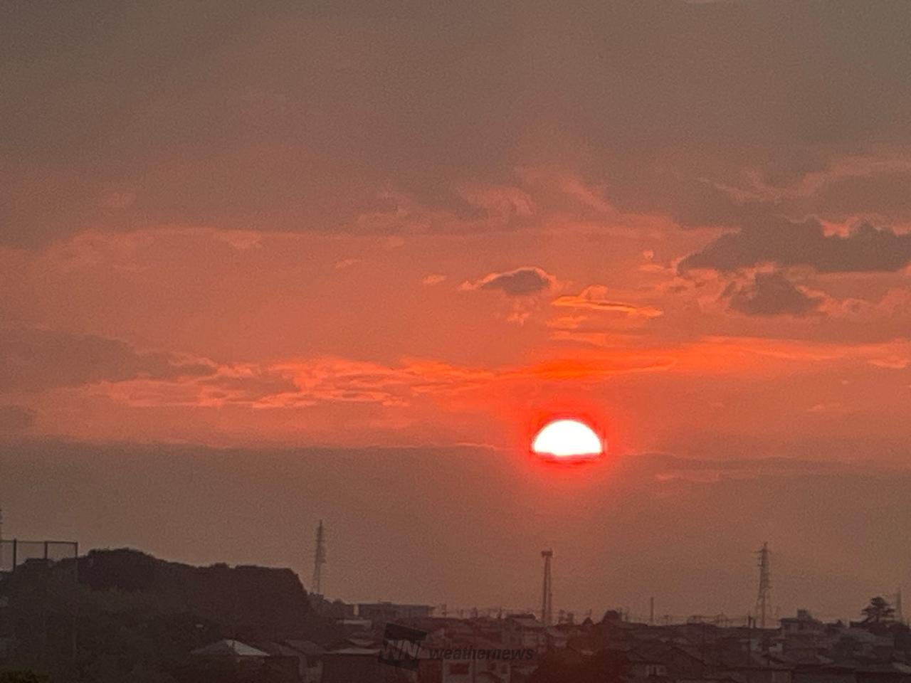今日の夕焼け 光芒も 注目の空の写真 ウェザーニュース
