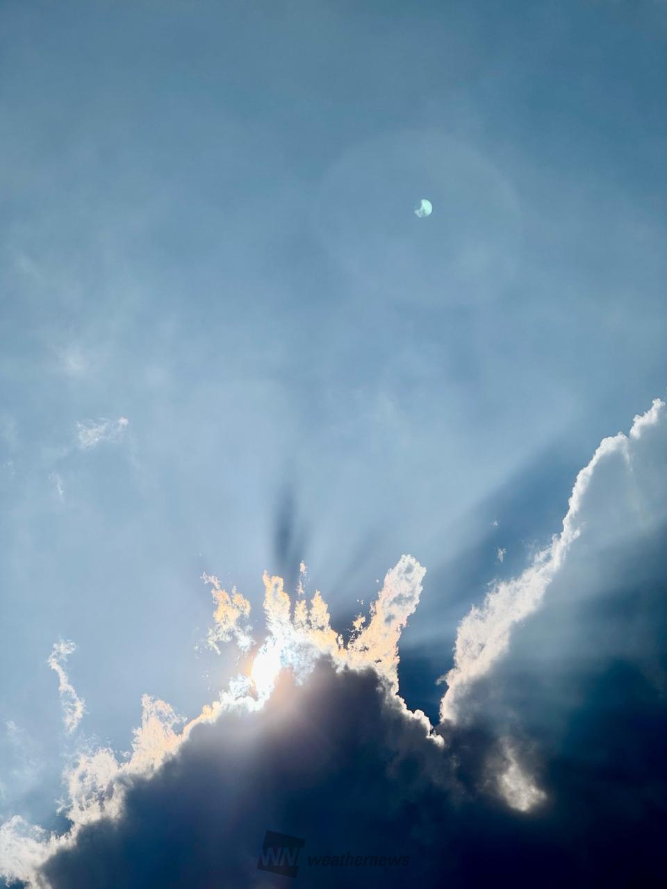 虹色に染まる雲 注目の空の写真 ウェザーニュース