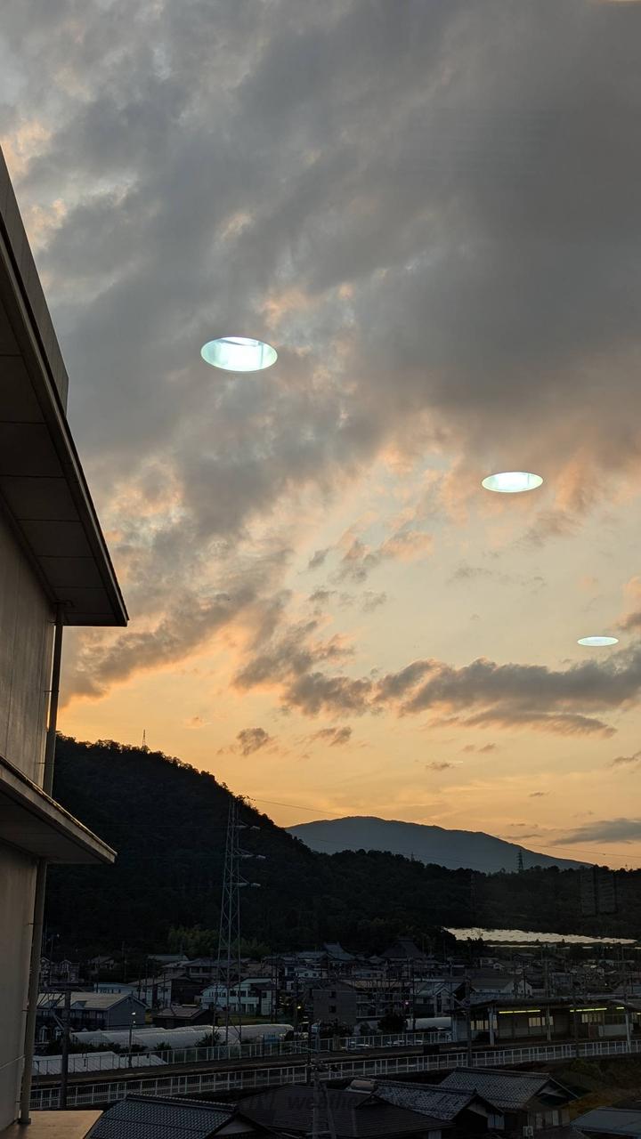 UFOではありませんよ😂 ガラスに映っ | 滋賀県高島市 | そらそら