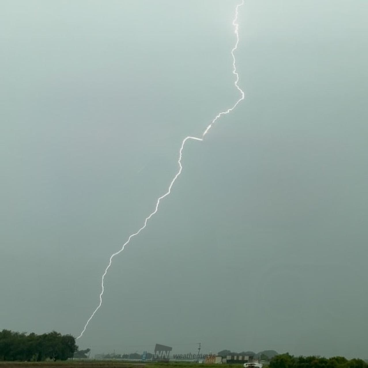 激しい雷雨に注意 注目の空の写真 ウェザーニュース