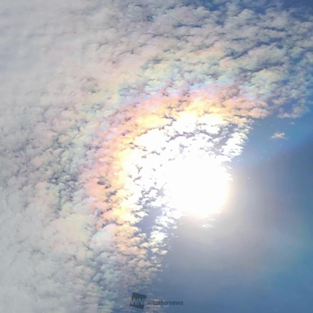 虹色に輝く雲 注目の空の写真 ウェザーニュース