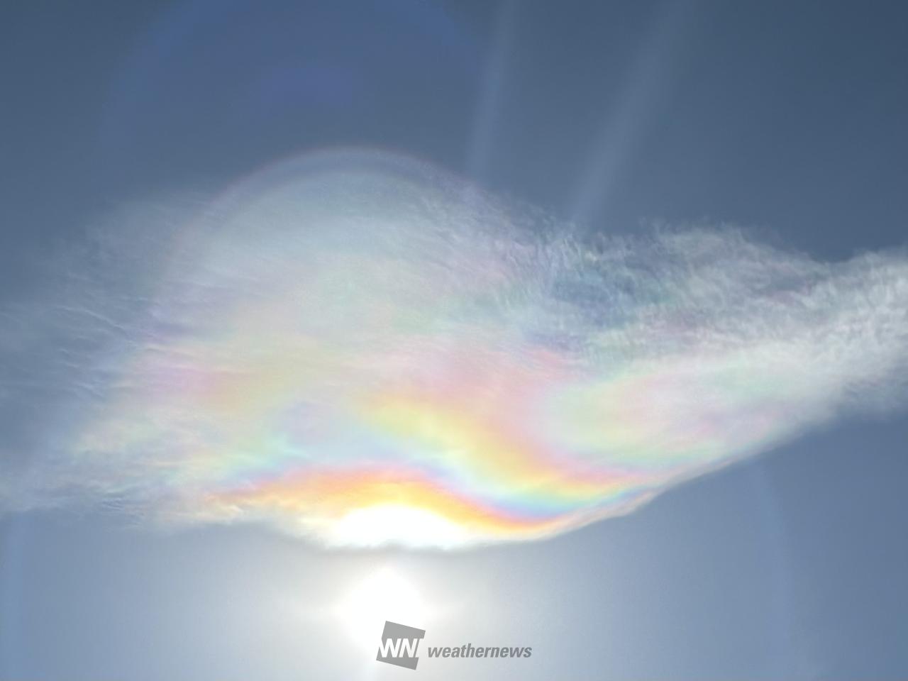 虹色に輝く雲 注目の空の写真 ウェザーニュース