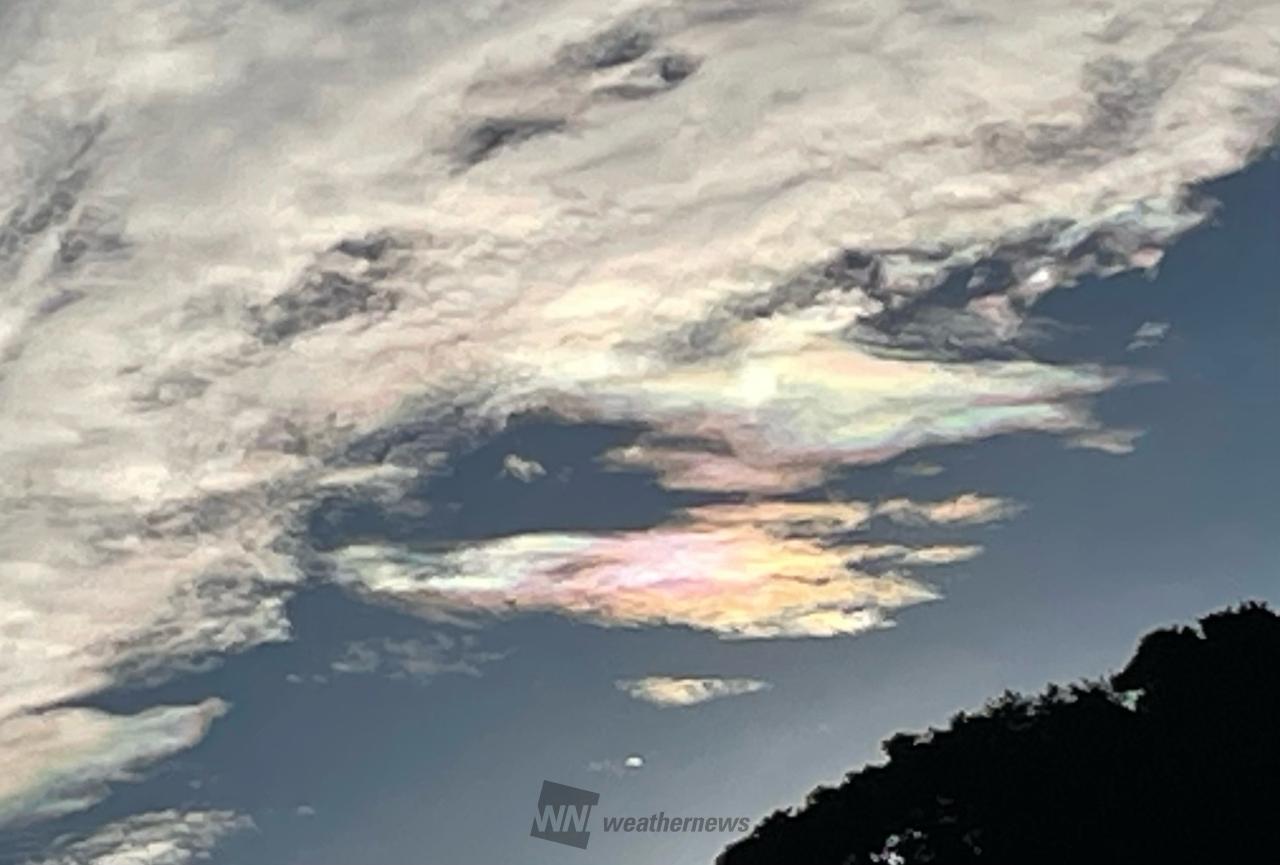 虹色に輝く雲 注目の空の写真 ウェザーニュース