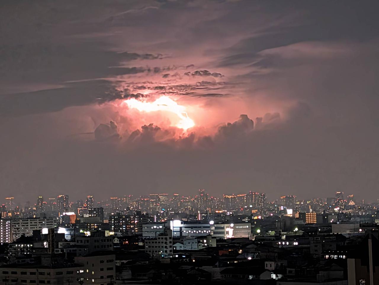 激しい雷雨に注意 注目の空の写真 ウェザーニュース