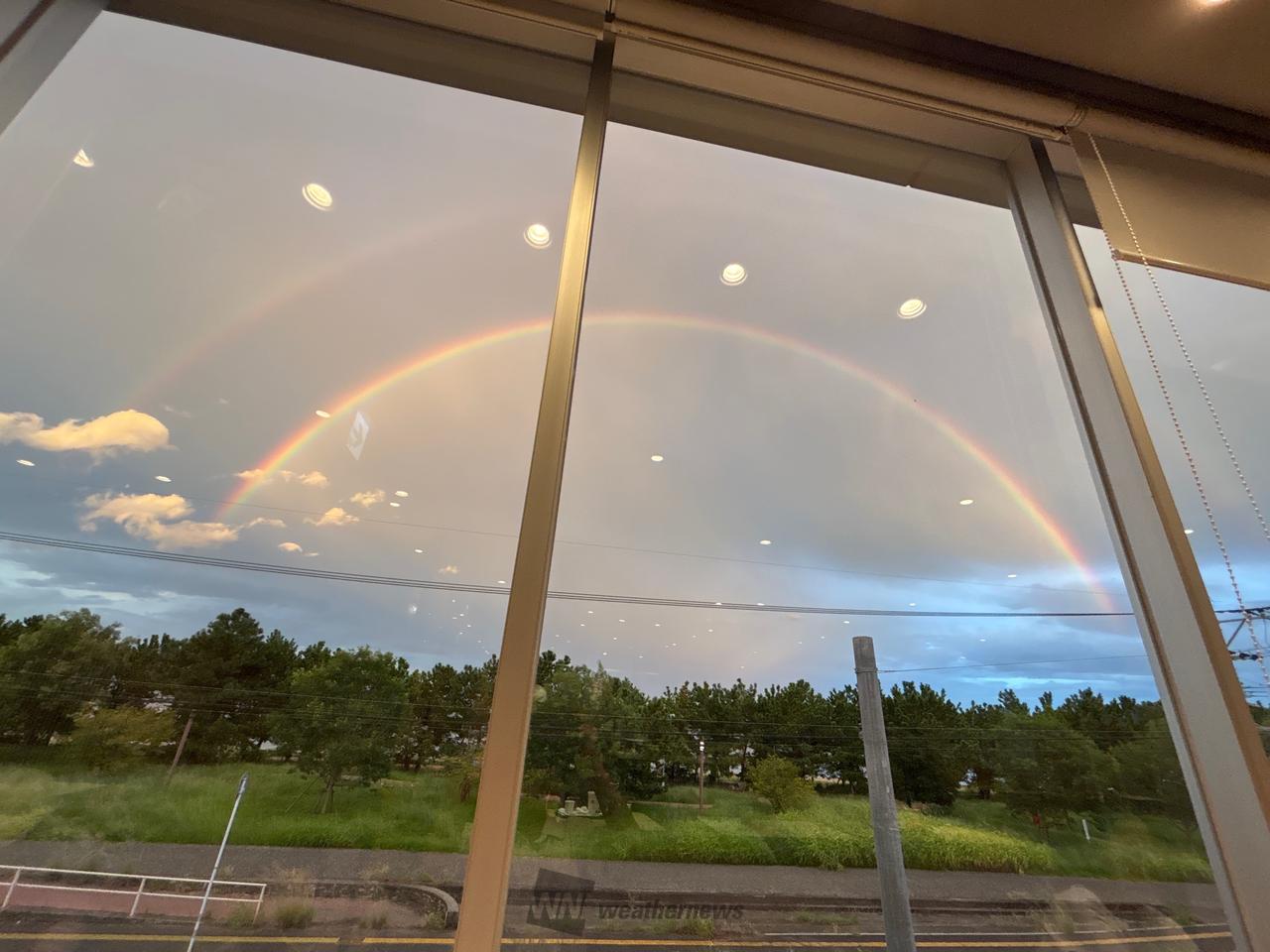 夕空に虹が出現 注目の空の写真 ウェザーニュース