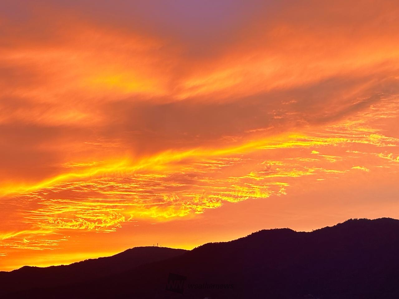 染まる夕焼け 注目の空の写真 ウェザーニュース