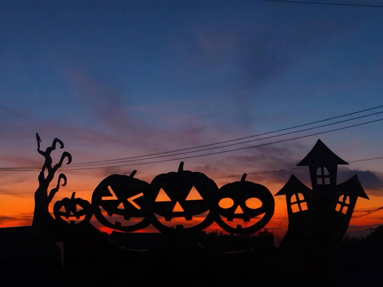 ハロウィン色の夕日 注目の空の写真 ウェザーニュース