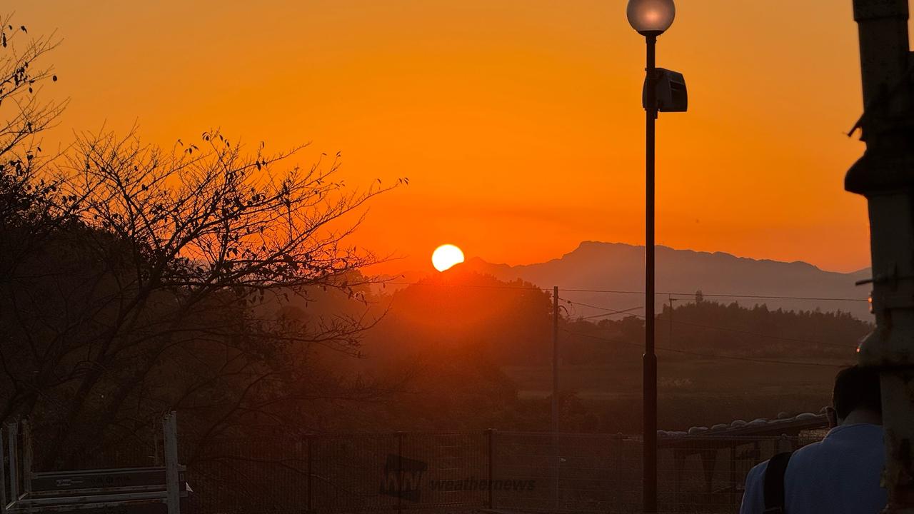 二十四節気「立冬」の夕焼け 注目の空の写真 ウェザーニュース