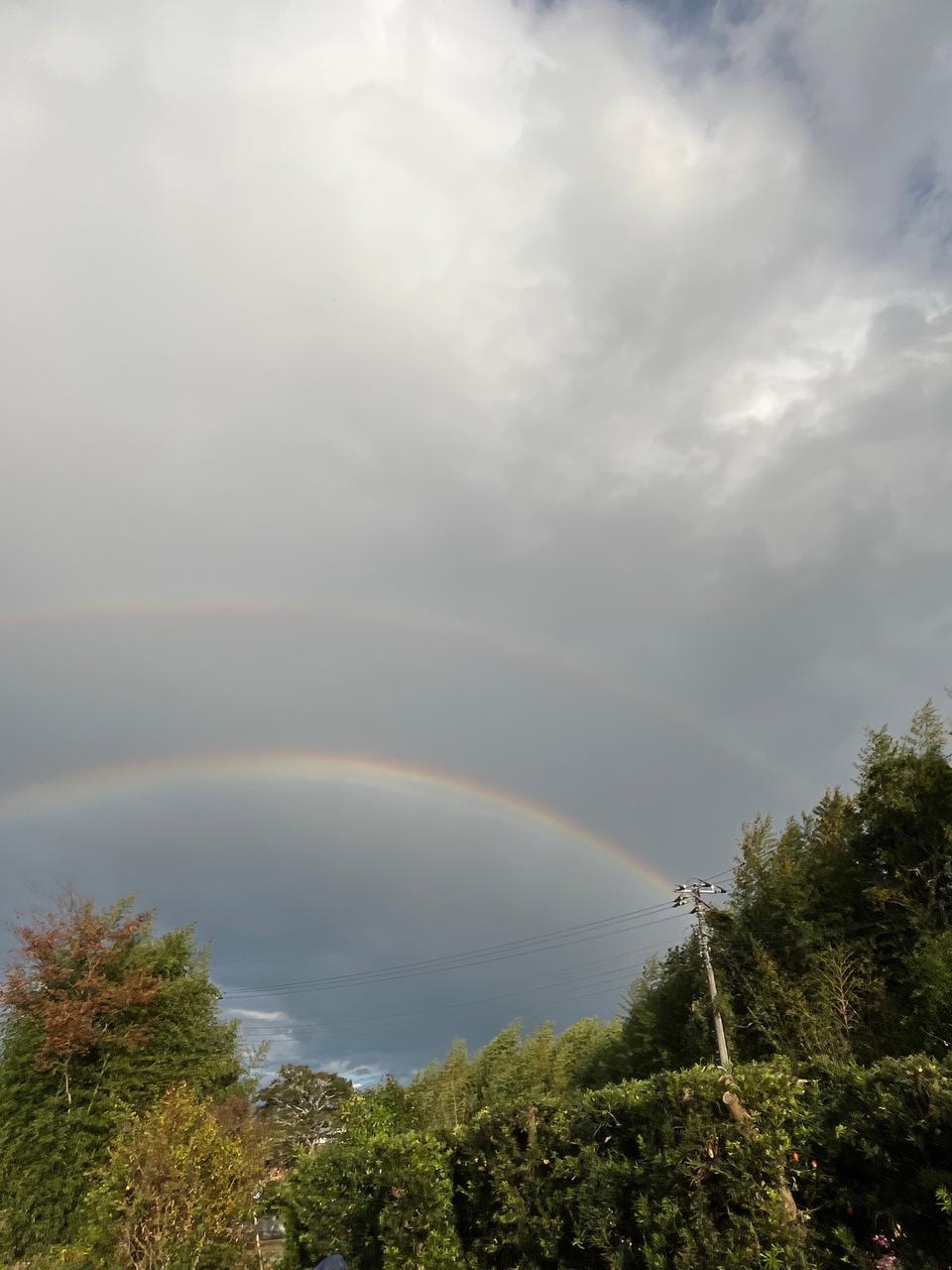二重の虹　牛込りみPR 虹が出現🌈 注目の空の写真 ウェザーニュース