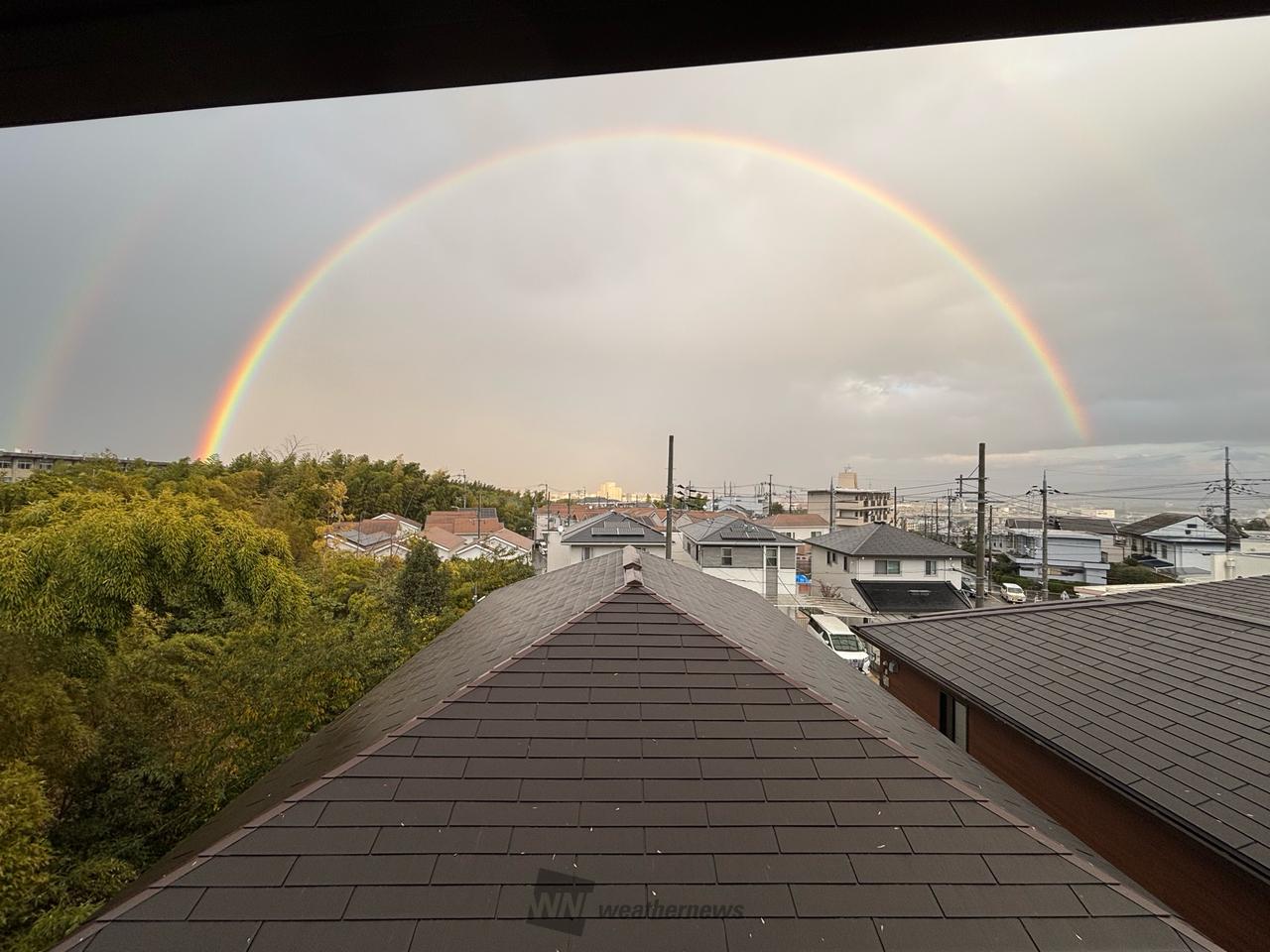 天からは降る虹。
a4水彩アート紙 img_679bf83c159d6c74762033682d