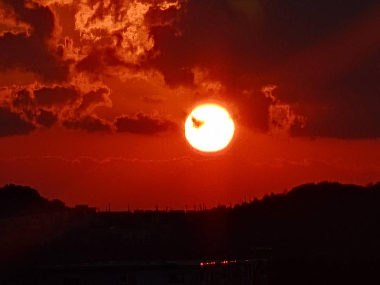 夕陽・夕焼け 注目の空の写真 ウェザーニュース