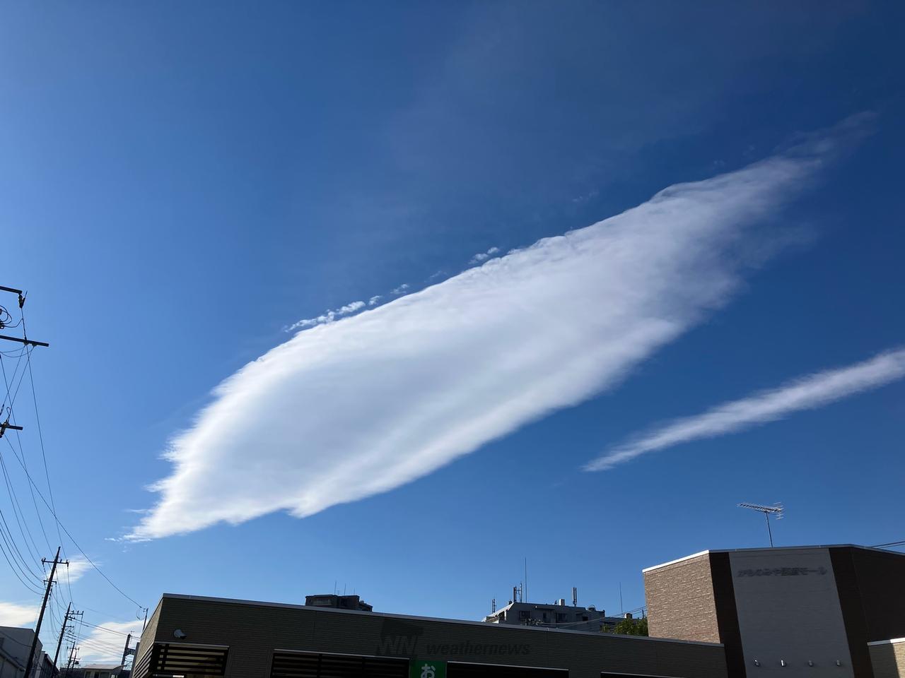 シュッと伸びる雲 注目の空の写真 ウェザーニュース