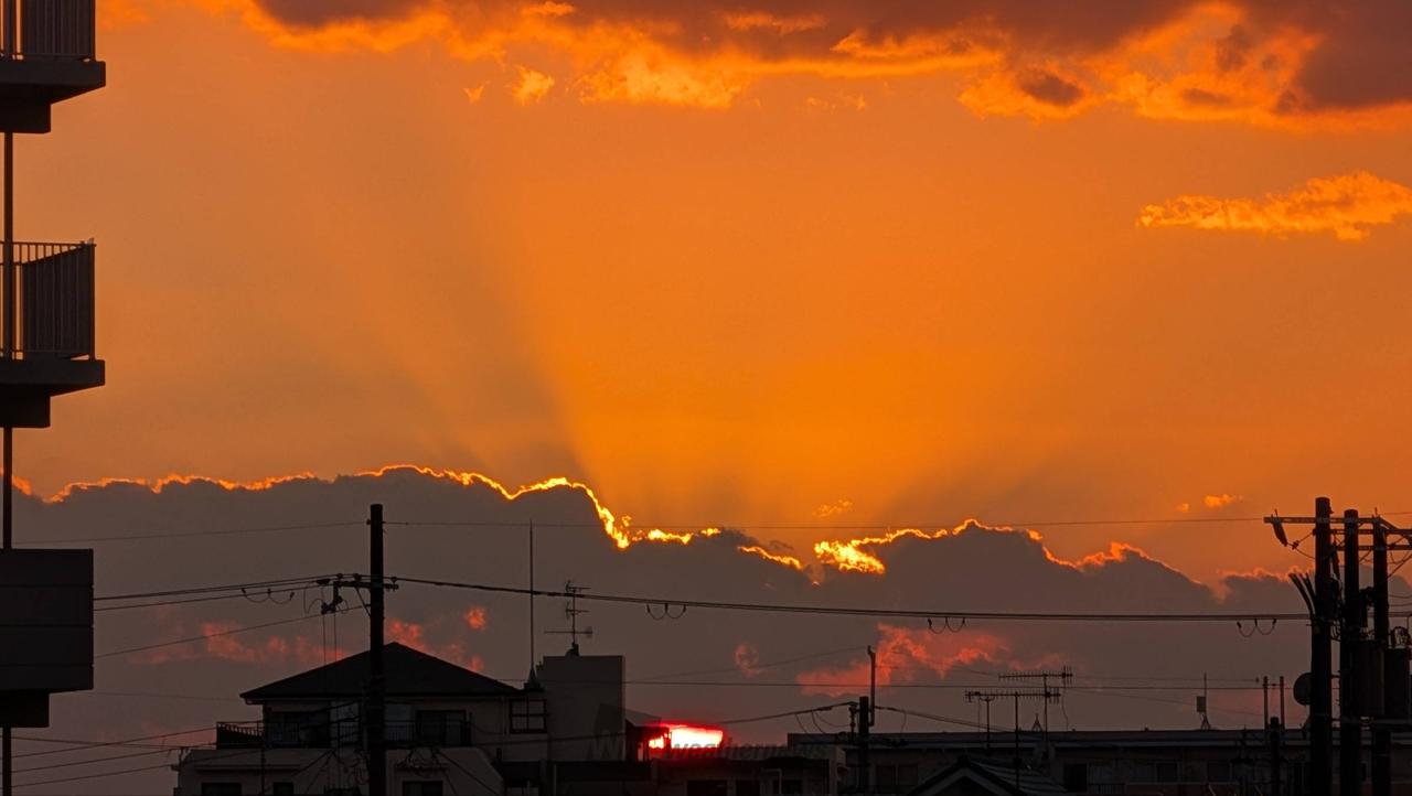 連休前の夕焼け 注目の空の写真 ウェザーニュース