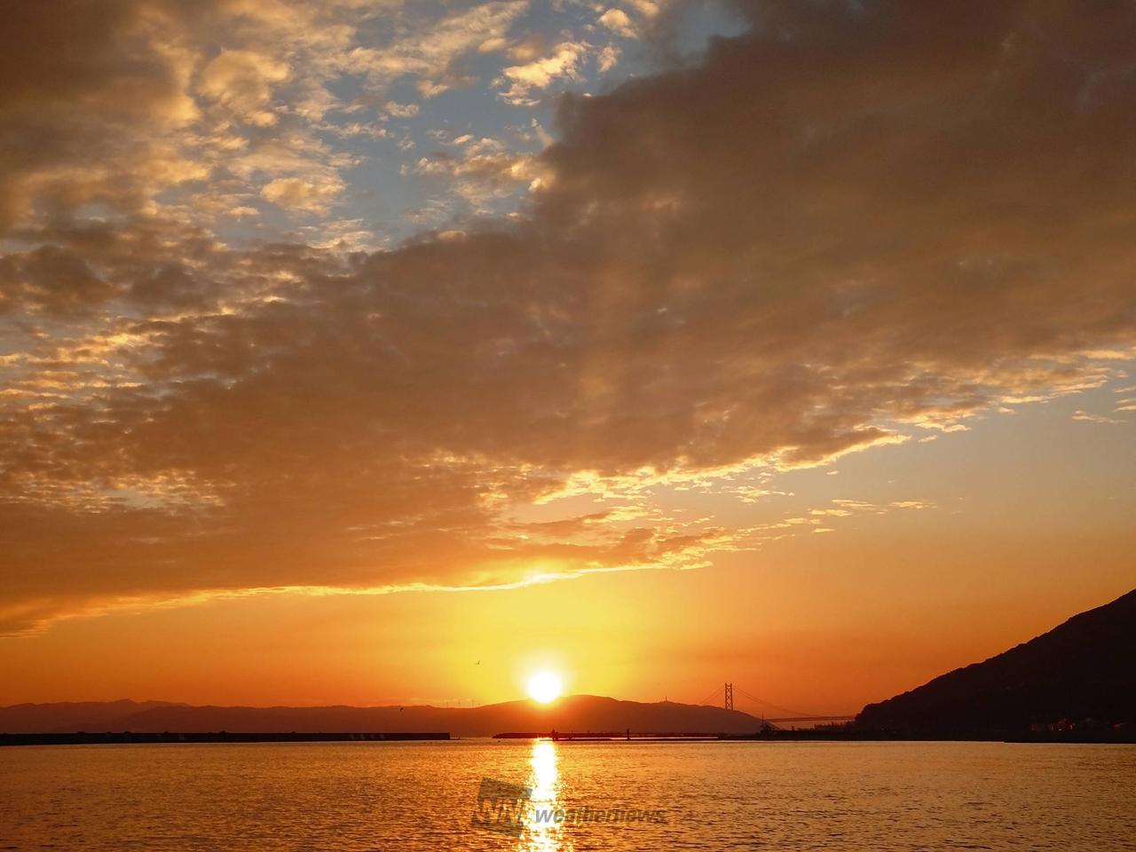 連休最終日の夕焼け 注目の空の写真 ウェザーニュース