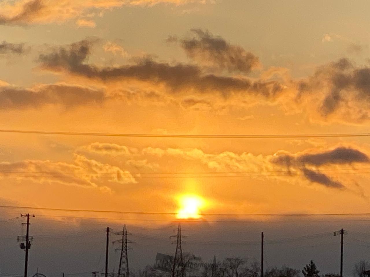 師走最初の金曜日の夕焼け 注目の空の写真 ウェザーニュース