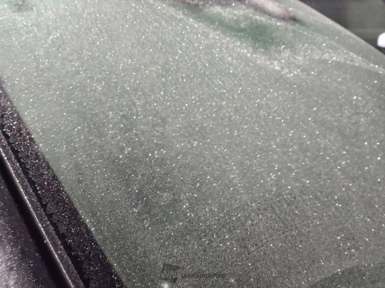 凍るフロントガラス🚙 注目の空の写真 ウェザーニュース