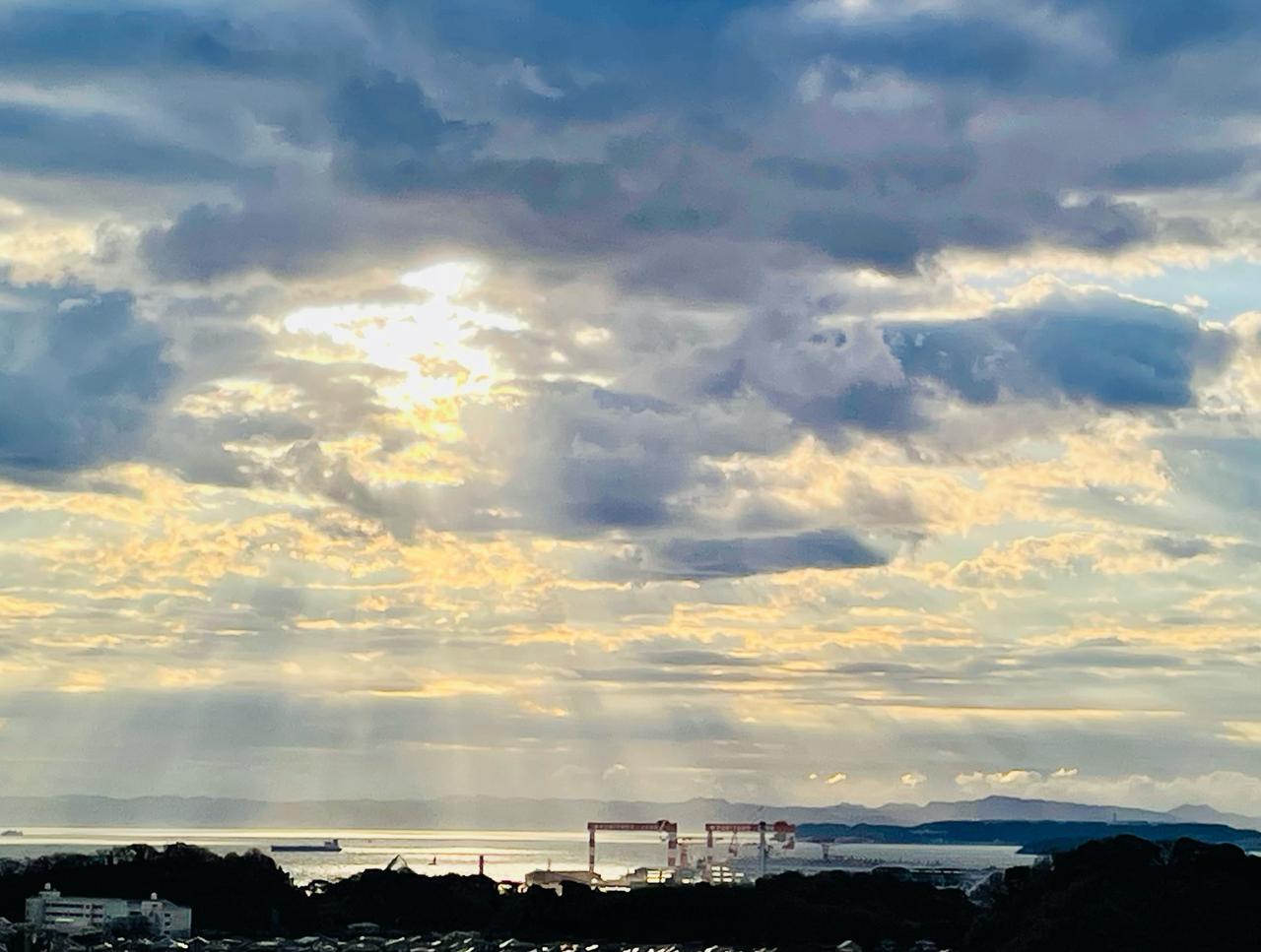 天使の梯子が出現👼 注目の空の写真 ウェザーニュース