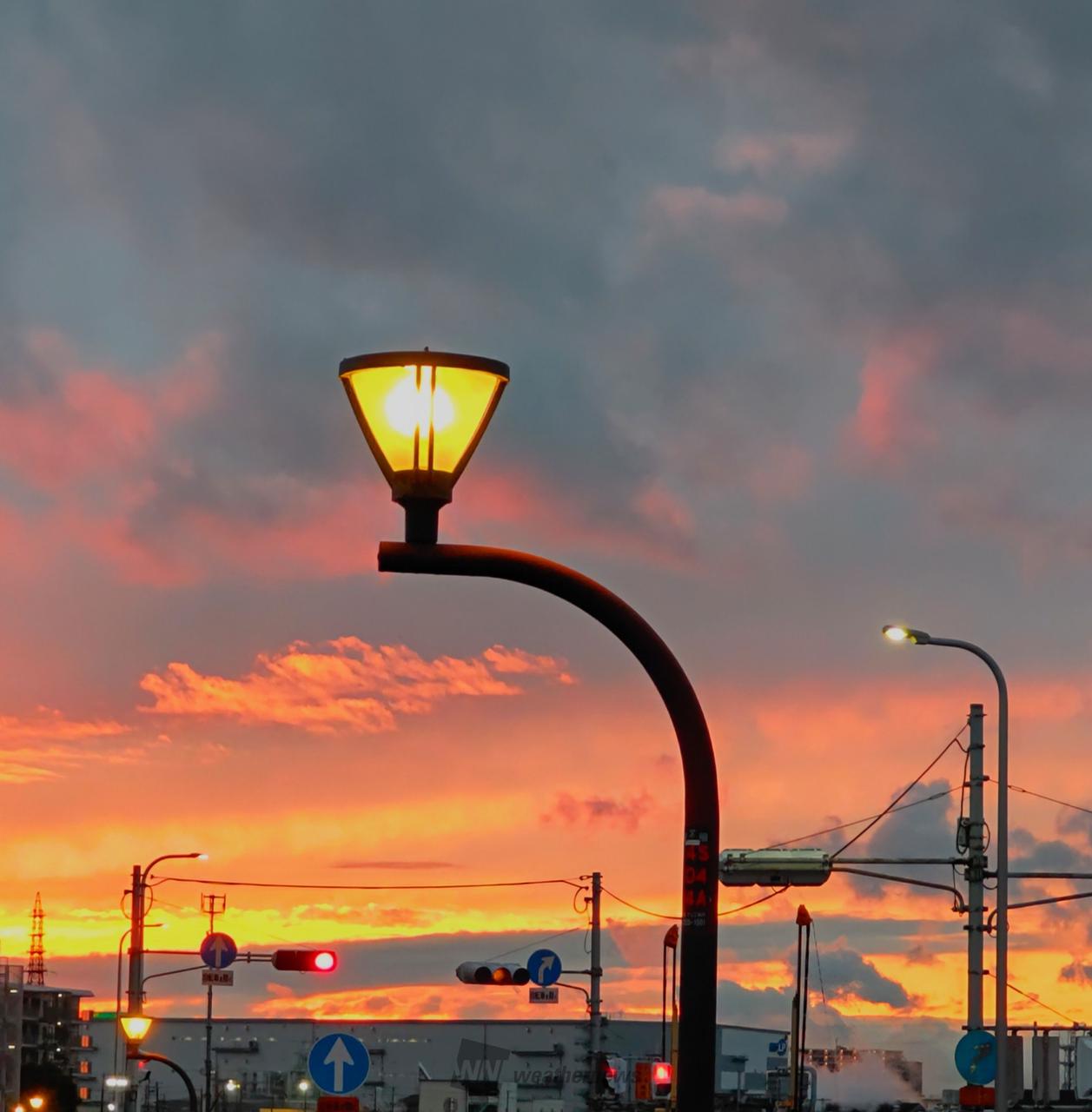 オレンジの夕焼け 注目の空の写真 ウェザーニュース