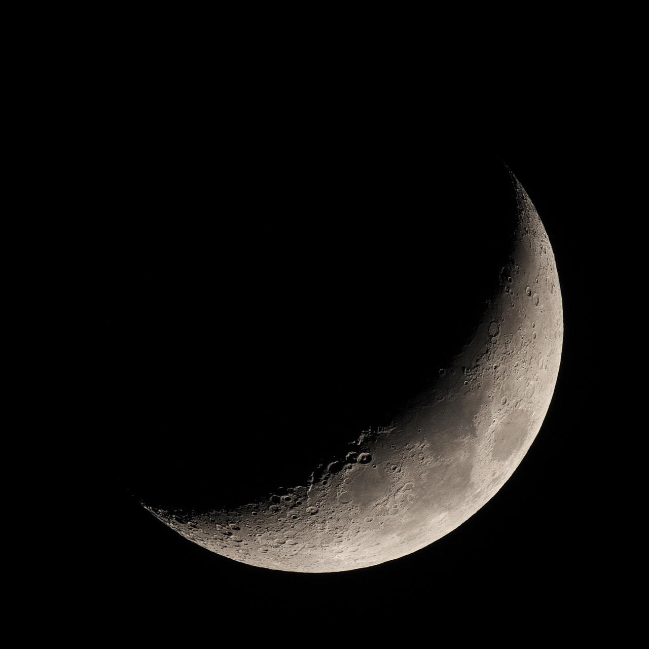 夜空に三日月🌙 注目の空の写真 ウェザーニュース