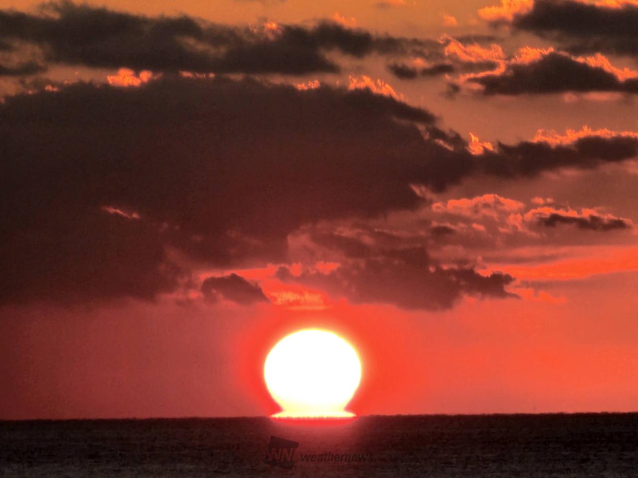 今年最後の日の出🌄 注目の空の写真 ウェザーニュース