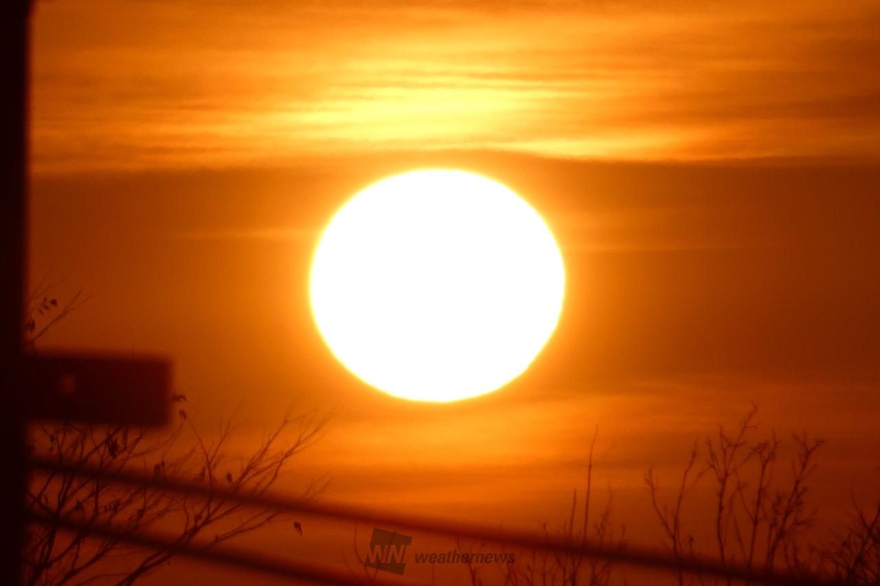 今年最後の日の出🌄 注目の空の写真 ウェザーニュース