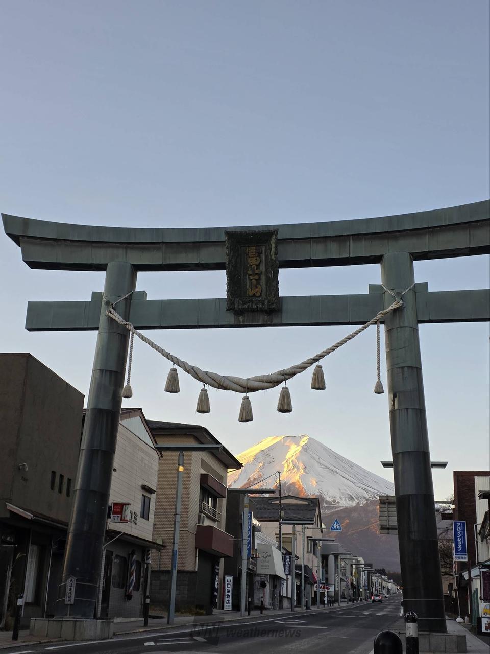 元日富士山 注目の空の写真 ウェザーニュース