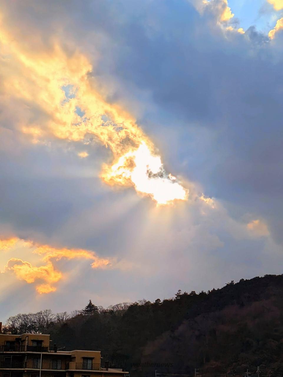 天使の梯子 注目の空の写真 ウェザーニュース