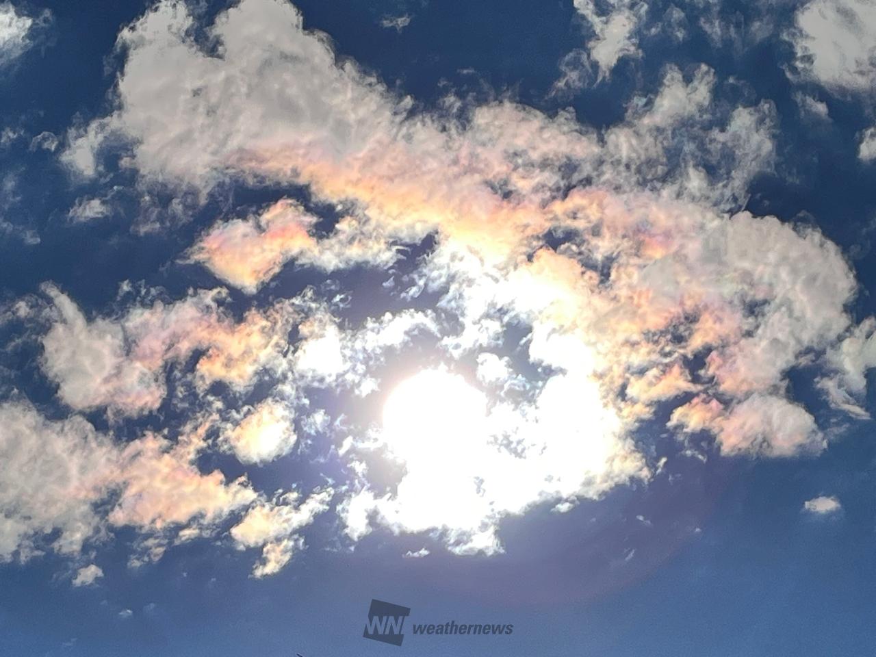 虹色の雲「彩雲」 注目の空の写真 ウェザーニュース