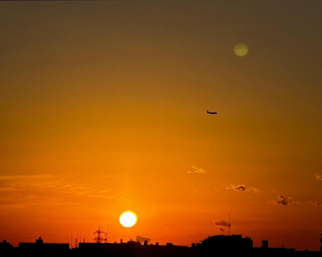大判162×227 夕焼けオレンジ 貴重 メダリオン トルコヴィンテージラグ