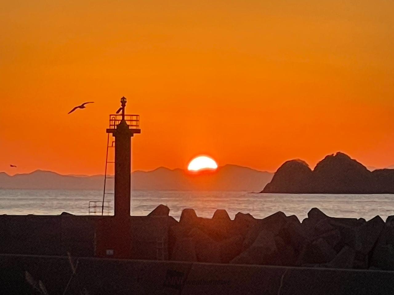 夕日・夕焼け🌇 注目の空の写真 ウェザーニュース