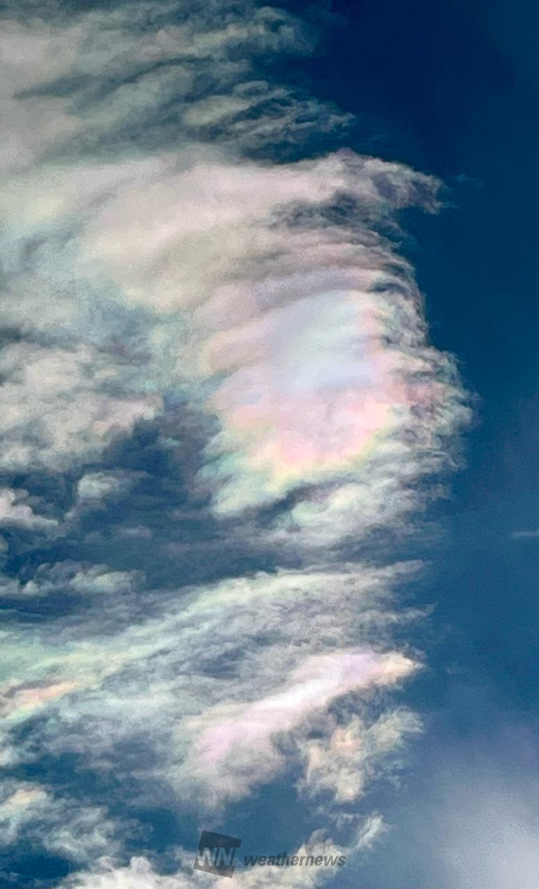 桃色の雲ページ 虹色の雲「彩雲」 注目の空の写真 ウェザーニュース