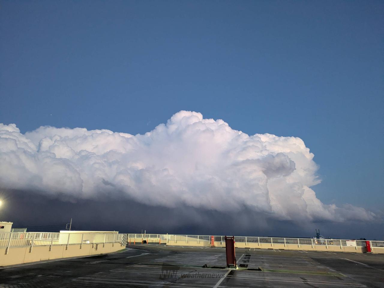 怪しい雲】関東の空に広がる 注目の空の写真 ウェザーニュース