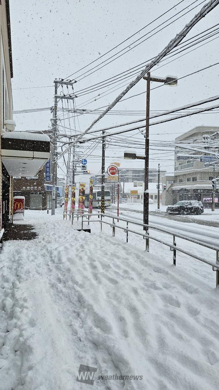 マックスバリュー前...