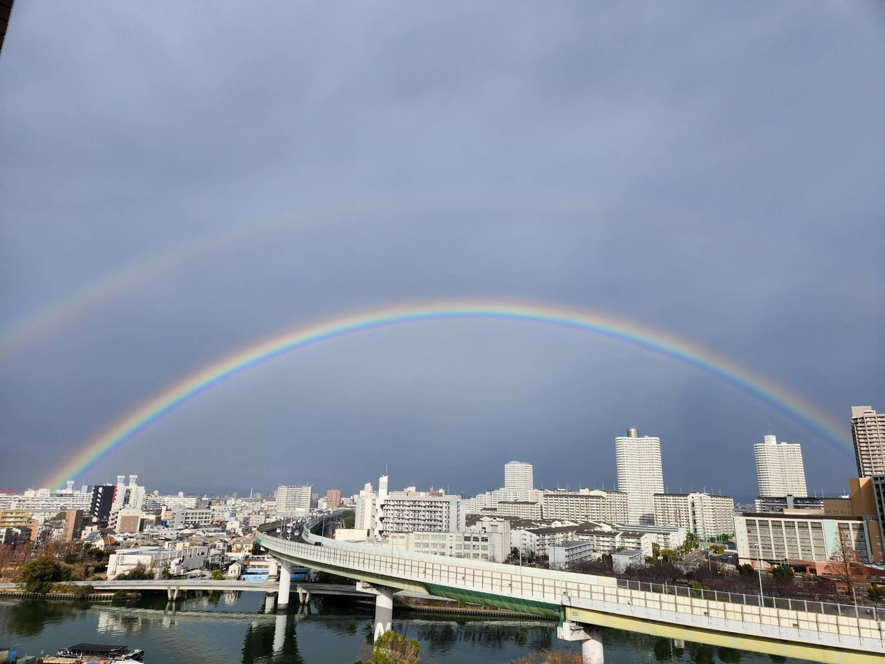 雨の後に虹が出現🌈 注目の空の写真 ウェザーニュース