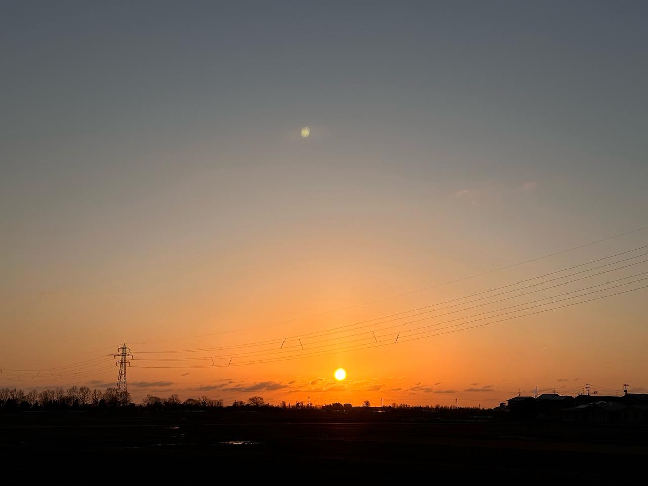 夕焼けさま専用 ぼんやりとした夕焼け空 注目の空の写真 ウェザーニュース