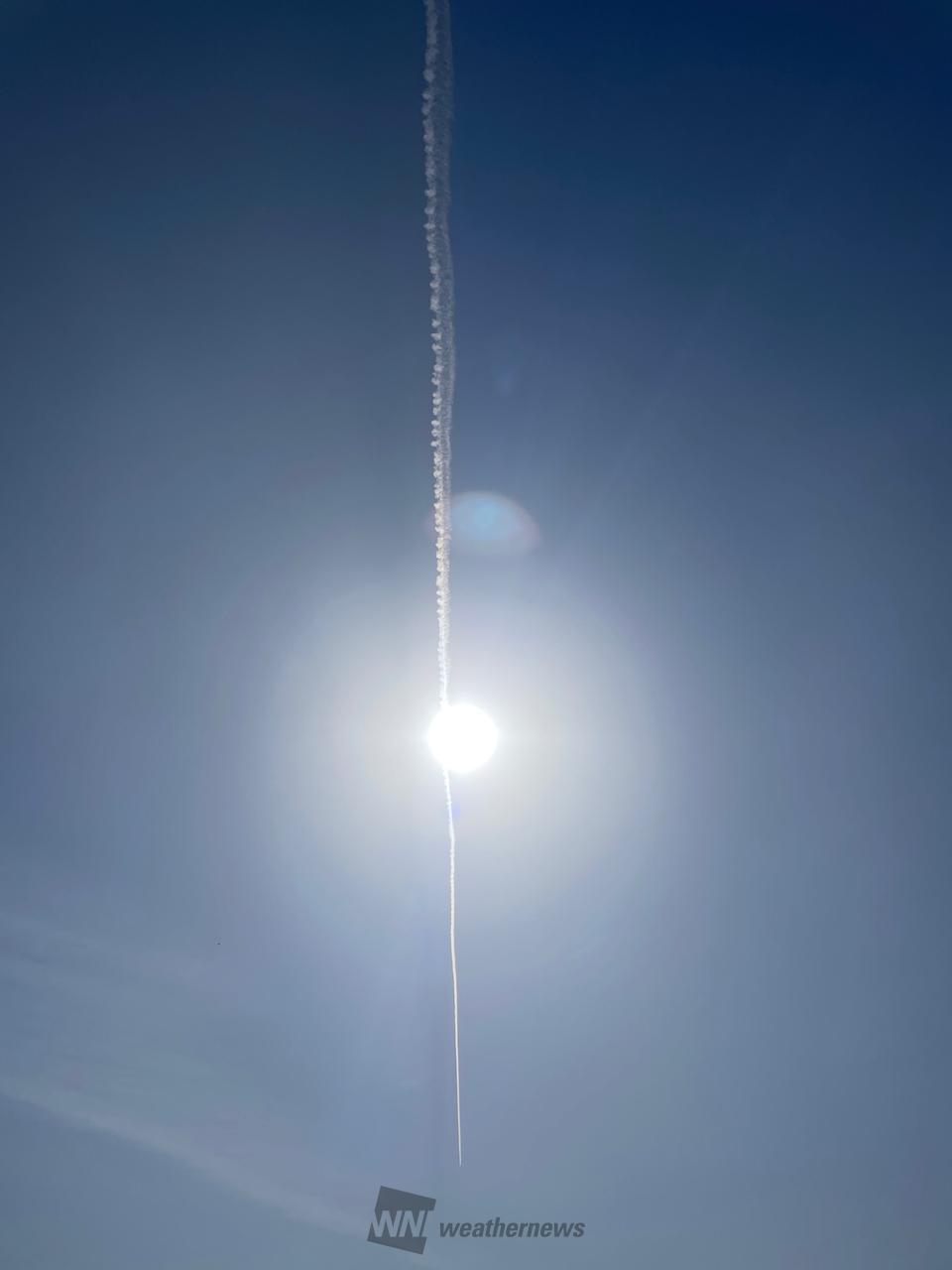 ✈️伸び〜る飛行機雲 注目の空の写真 ウェザーニュース