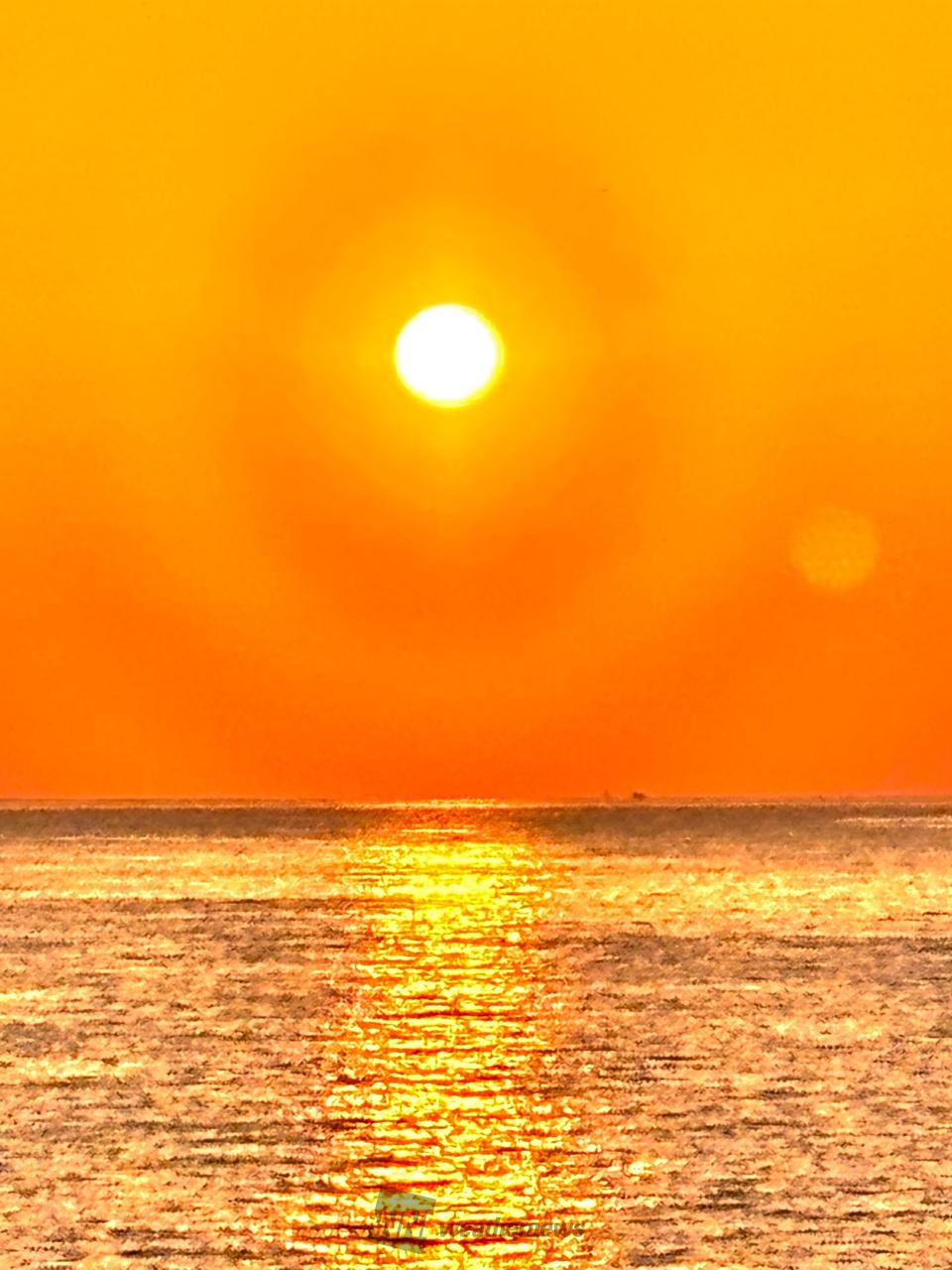🌅3月初日の朝日 注目の空の写真 ウェザーニュース