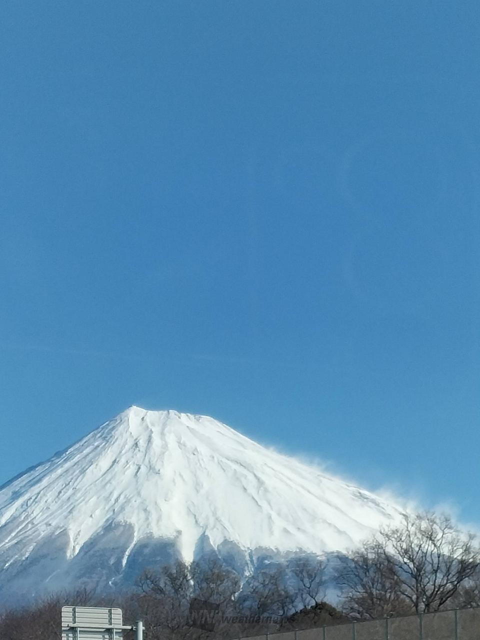 白い富士山 注目の空の写真 ウェザーニュース
