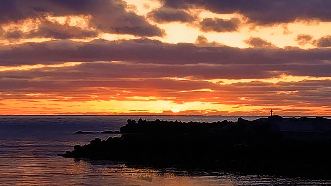 金曜日の夕焼け 注目の空の写真 ウェザーニュース