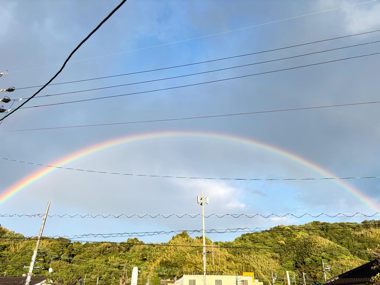 雨上がりに虹 注目の空の写真 ウェザーニュース