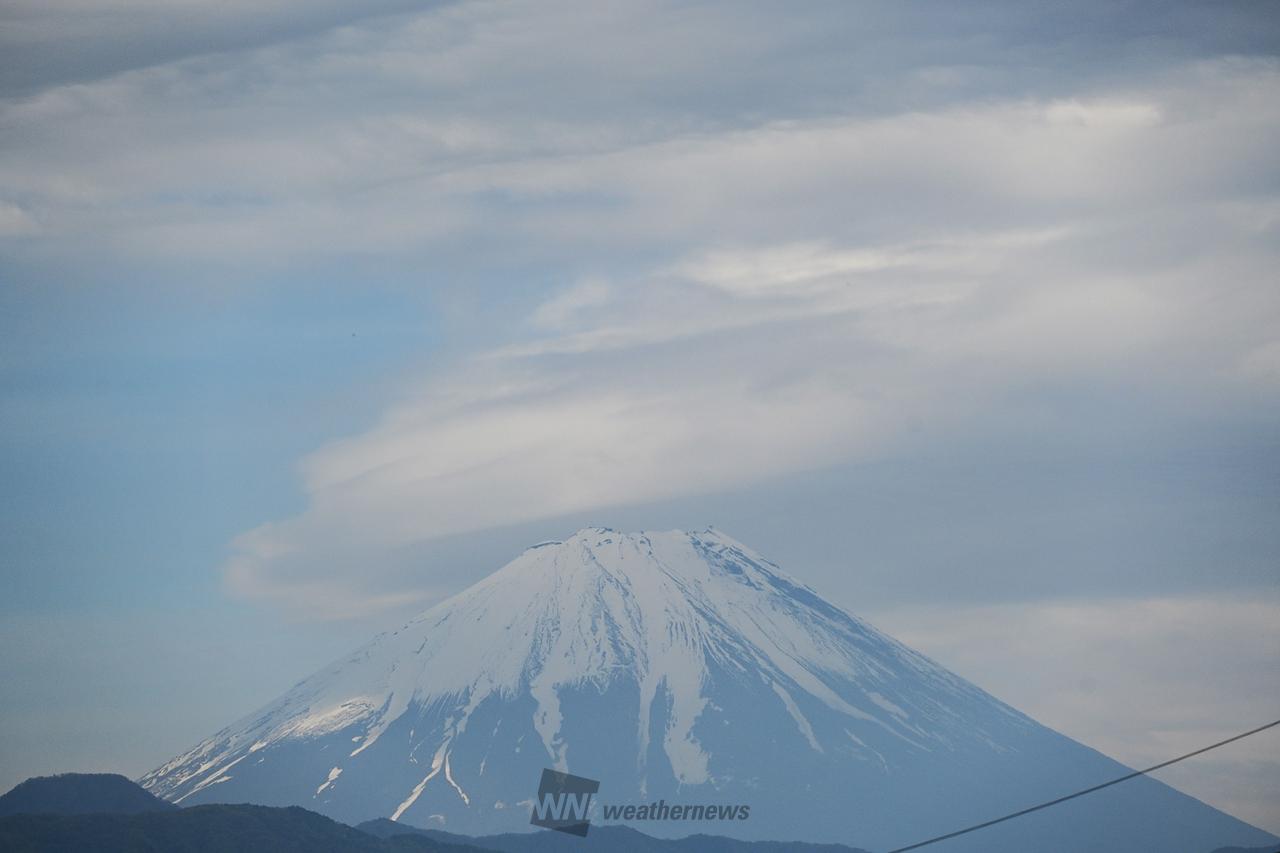 富士山 レンズ雲 風景写真 富士山に笠雲やレンズ雲 注目の空の写真 ウェザーニュース