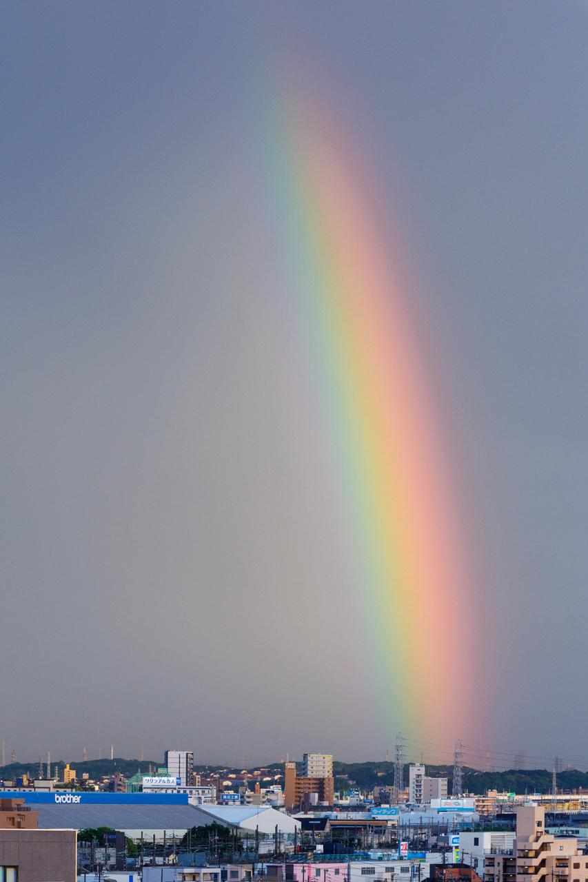 空に大きな虹🌈 注目の空の写真 ウェザーニュース