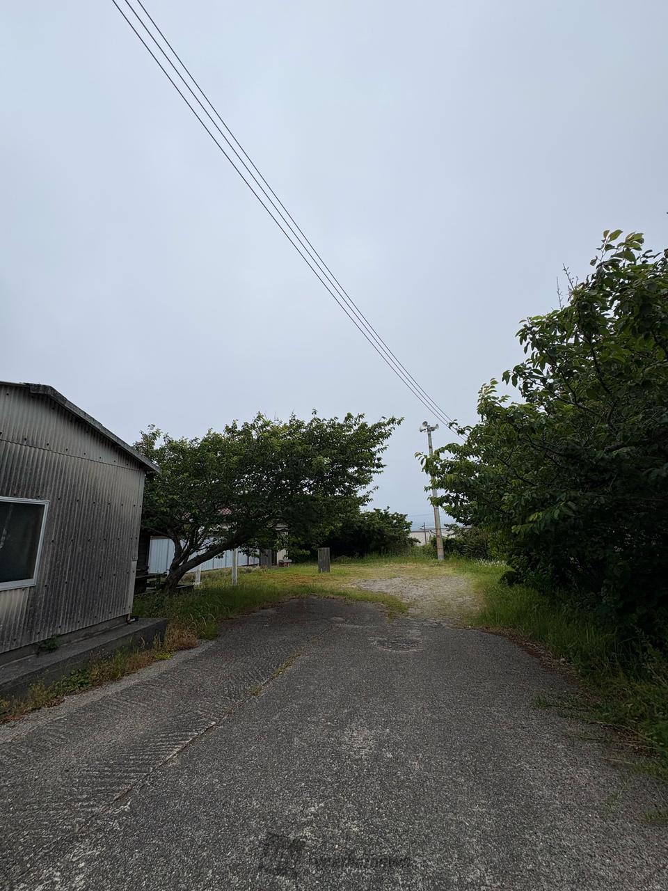 しっかり曇って南の空には灰色と黒い雲が控 | 千葉県館山市 | 千葉県