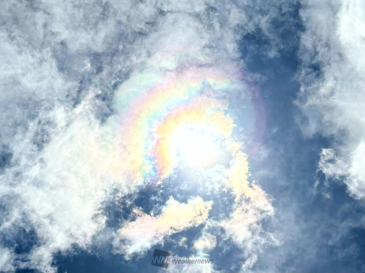 空に虹色🌈 注目の空の写真 ウェザーニュース