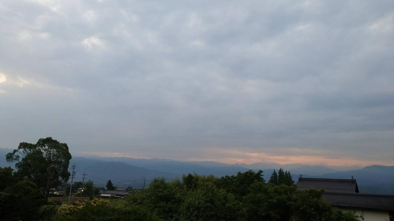 4:30 今朝はどんより曇り空 | 長野県下伊那郡松川町 | ももたろう