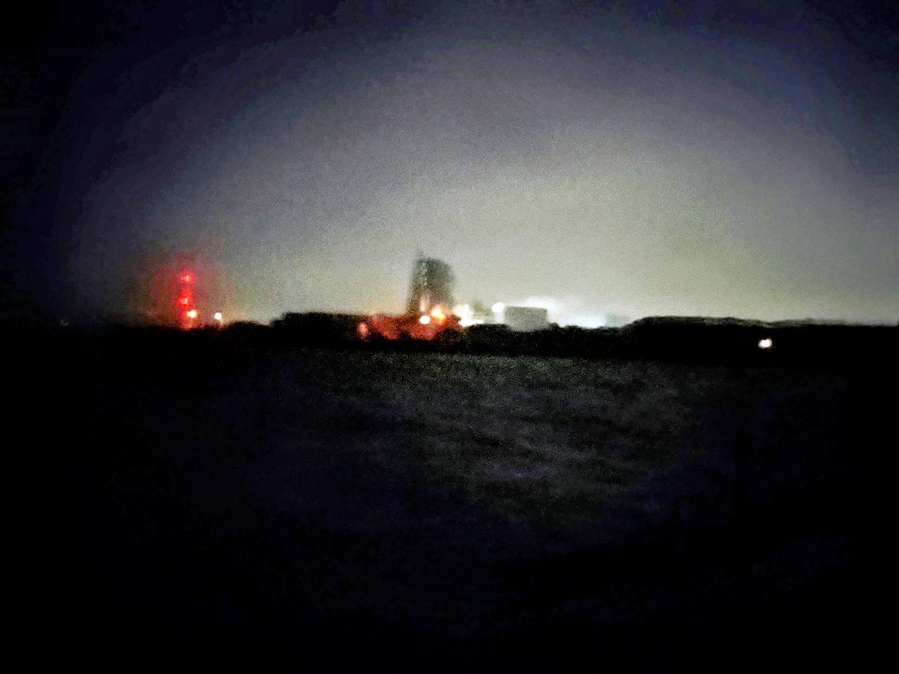 深夜未明の、雲☁️...